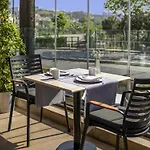 Отель Moevenpick Golden Horn 5*