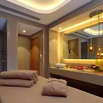 Отель Moevenpick Golden Horn 5*