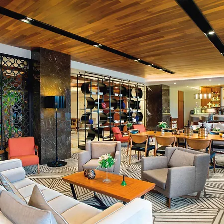 Отель Moevenpick Golden Horn