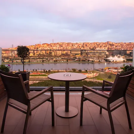Moevenpick Golden Horn Szálloda