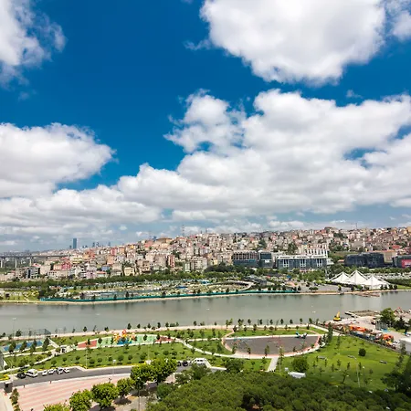 Hotel Moevenpick Golden Horn 5*