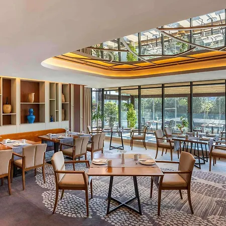Hotel Moevenpick Golden Horn 5*