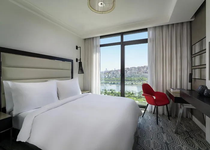 Отель Moevenpick Golden Horn 5*