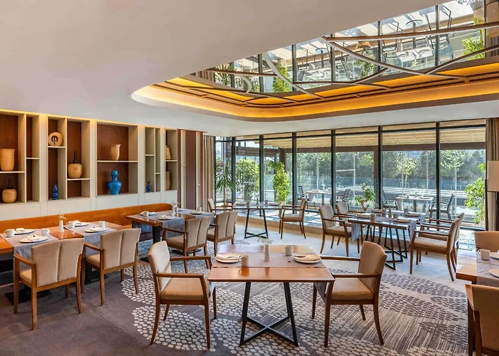 Mövenpick Golden Horn 5*