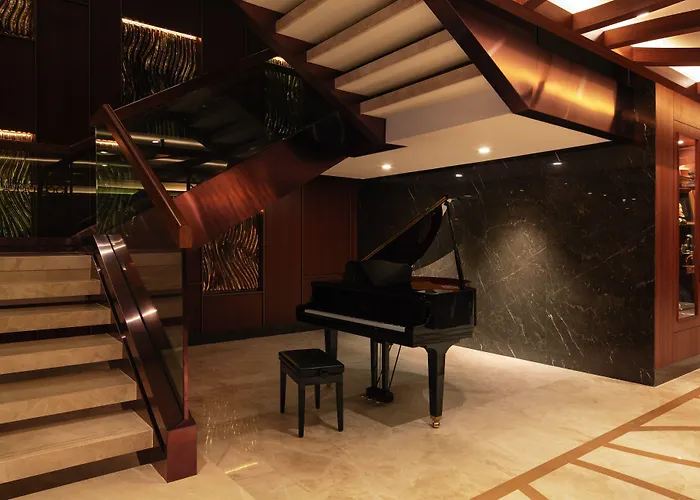 Mövenpick Golden Horn Otel 5*