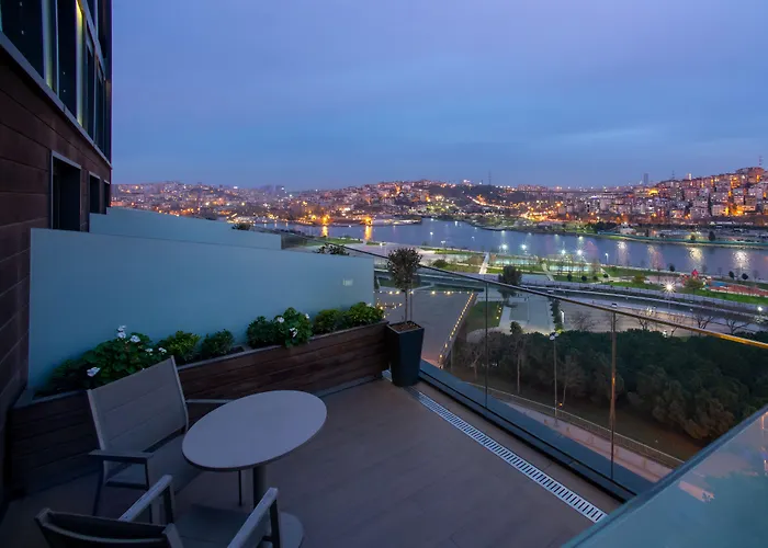 Mövenpick Golden Horn