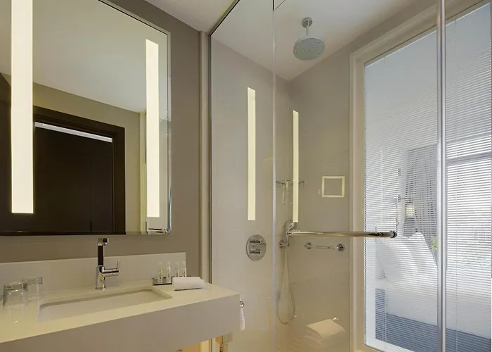 Mövenpick Golden Horn Otel 5*